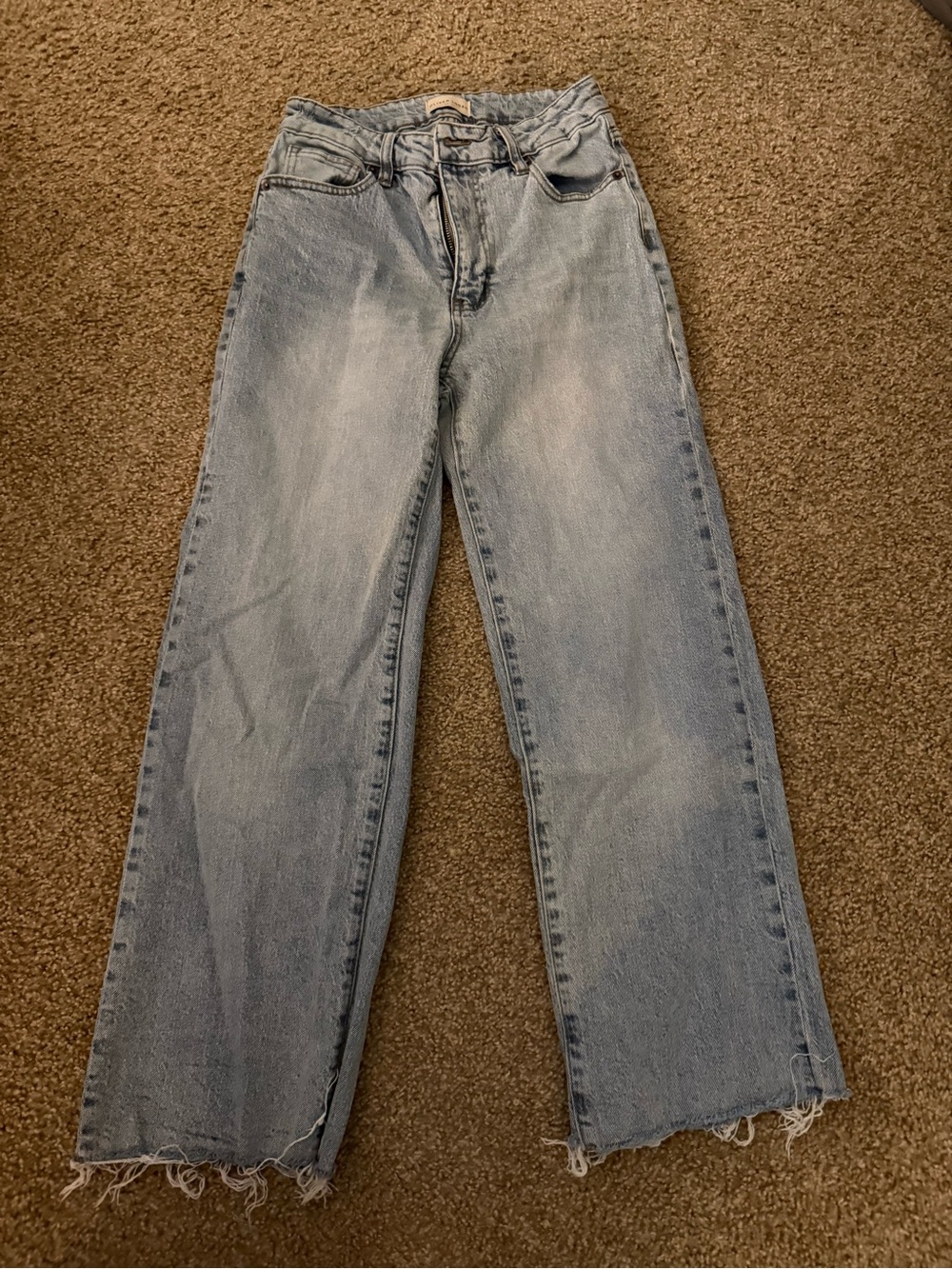 High-Rise Light Wash Cropped Straight Jeans